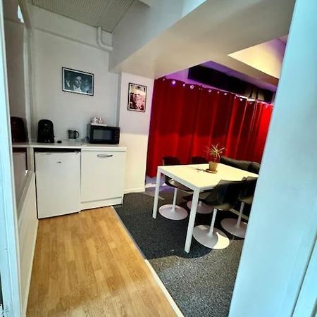 Experience Cinema Immersif Dans Appartement Renove Pres De Montmartre Paris Bagian luar foto