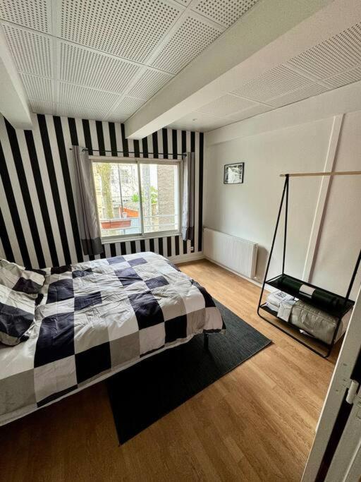 Experience Cinema Immersif Dans Appartement Renove Pres De Montmartre Paris Bagian luar foto
